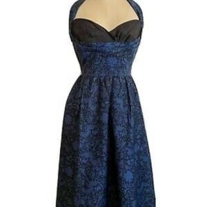 Stop Staring! Cover girl lace dress